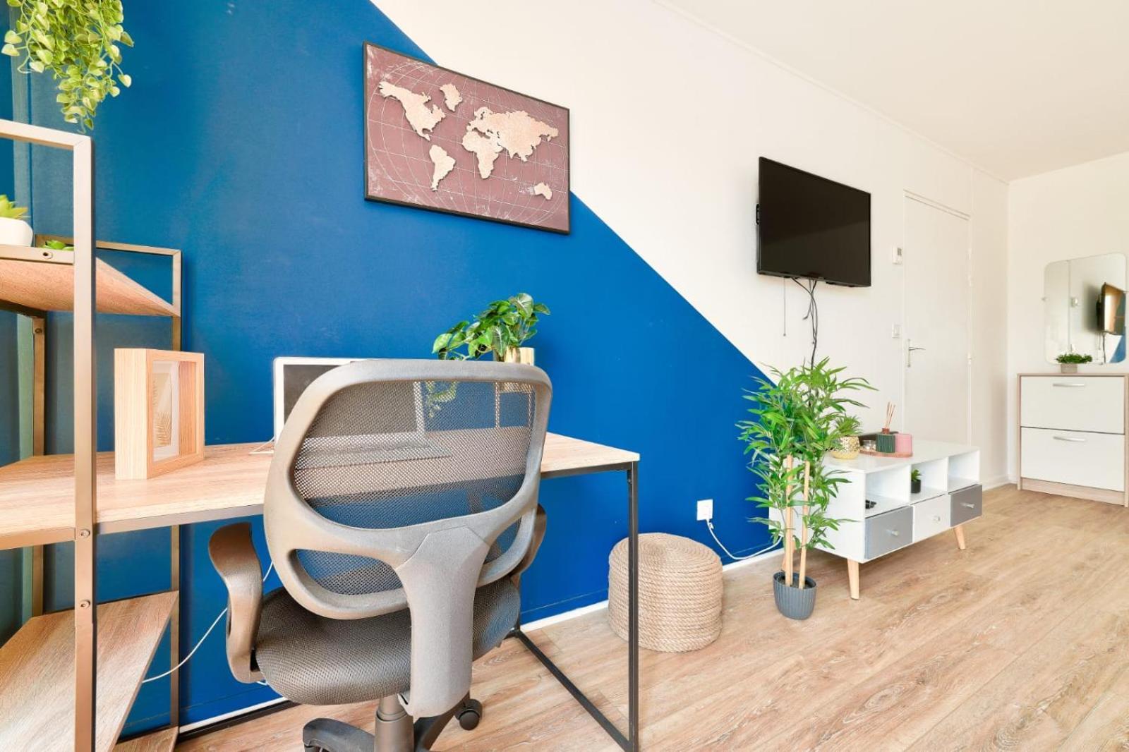 Le Cosy Yellow Appartement Lumineux A 5 Min De La Gare D'Evry Avec Parking Gratuit Courcouronnes المظهر الخارجي الصورة